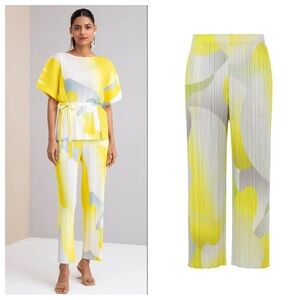 Issey Miyake Pleats Please Flower Yawn Pleated Pull On Pants in Yellow Sz:3